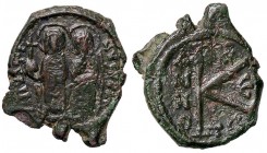 BIZANTINE - Tiberio II (578-582) - Mezzo follis (Tessalonica) - Tiberio e Anastasia stanti /R Grande K tra anno e numerale Ratto 992/4; Sear 439 (AE g...