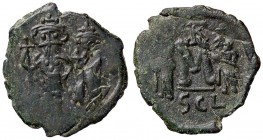 BIZANTINE - Costante II (641-668) - Follis - Costante II e Costantino stanti /R Grande M, sopra monogramma Ratto 1604; Sear 1109 (AE g. 3,68)
BB+