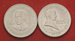 ESTERE - FILIPPINE - Repubblica - Peso 1963 - 100° Anniversario della nascita di Andreas Bonifacio Kr. 193 AG Assieme a piso 1970 - Lotto di 2 monete...