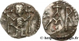 CLERMONT-FERRAND - CIVITAS ARVERNORUM
Type : Denier 
Date : VIIIe siècle 
Mint name / Town : Clermont-Ferrand (63) 
Metal : silver 
Diameter : 13,5  m...