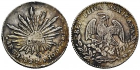México. 4 reales. 1852. Guanajuato. PF. (Km-375.4). Ag. 13,54 g. Golpecitos en el canto. MBC-. Est...25,00.