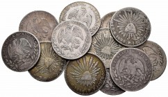 México. Lote de 13 piezas de plata de 4 reales de Guanajuato de la primera república. A EXAMINAR. BC+/MBC. Est...200,00.