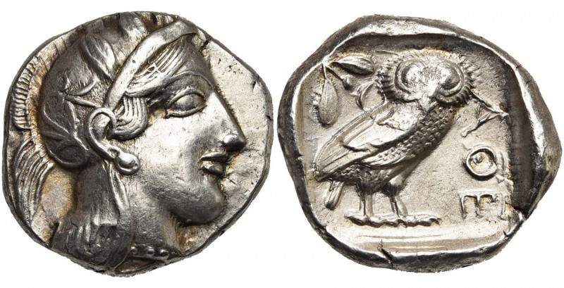 ATTIQUE, ATHENES, AR tétradrachme, vers 480-400 av. J.-C. D/ T. casquée d''Athén...