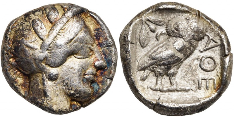 ATTIQUE, ATHENES, AR tétradrachme, vers 440-400 av. J.-C. D/ T. casquée d''Athén...