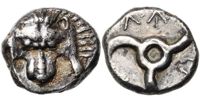 DYNASTES DE LYCIE, Perikle (380-362), AR 1/3 statère. D/ Mufle de lion de f. R/ ...