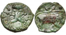 GAULE BELGIQUE, Ambiani, AE bronze, après 50 av. J.-C. D/ T. janiforme entourée de CAI-TIO. R/ Lion marchant à d. Au-dessus, une branche. A l''ex., en...