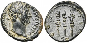 HADRIEN (117-138), AV quadrans, 119-138, Rome. D/ HADRIANVS AVGVSTVS T. l. à d., l''épaule g. dr. R/ COS III/S-C Aigle légionnaire entre deux étendard...