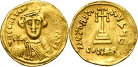 Constant II (641-668), AV solidus, 642-646, Constantinople. Off. Θ. D/ B. cour. de f., vêtu de la chlamyde, ten. un gl. cr. R/ VICTORIA- AVGΘ/ CONOB ...