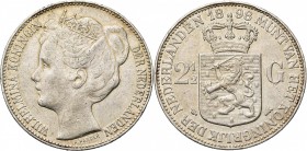 NEDERLAND, Koninkrijk, Wilhelmina (1890-1948), AR 2 1/2 gulden, 1898. Sch. 782; Dav. 237. Krasjes.

bijna Zeer Fraai / about Very Fine