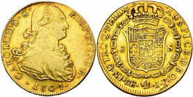 PEROU, Charles IV (1788-1808), AV 8 escudos, 1804JP, Lima. D/ B. dr. et cuir. à d. R/ Ecu couronné, entouré du collier de la Toison d''or. Cal. 1608; ...