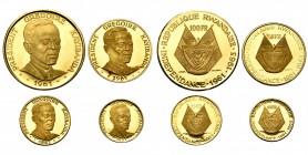RWANDA, République (1962-), série de 4 p. en or: 100 (photo), 50, 25 et 10 francs 1965. Président Kayibanda. Fr. 1-4.

Flan poli / Proof