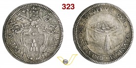 ALESSANDRO VII (1655-1667) Giulio s.d., Roma. D/ Stemma R/ Tavolo con monete. CNI 26 Munt. 14 Ag g 3,18 • Gradevole patina BB÷SPL