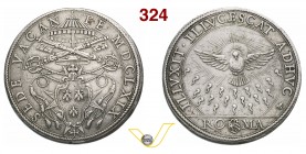 SEDE VACANTE (1669-1670) Piastra 1669, Roma. D/ Stemma con chiavi decussate e padiglione R/ Colomba raggiante. Munt. 4 Ag g 31,26 • Lievissima traccia...