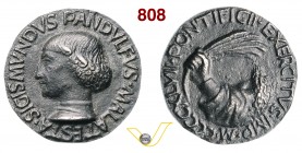 SIGISMONDO PANDOLFO MALATESTA, Signore di Rimini (1417-1468) Medaglia s.d. (ma 1447) D/ Busto del Malatesta a s. R/ Braccio che esce dalla nube string...