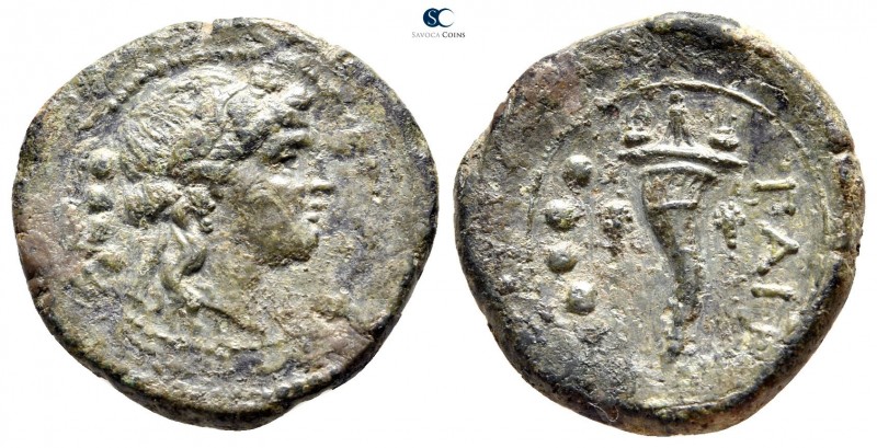 Lucania. Paestum after 211 BC. 
Triens Æ

22mm., 6,34g.



very fine