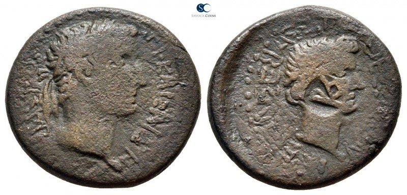 Macedon. Thessalonica. Tiberius and Livia AD 14-37. 
Bronze Æ

24mm., 9,09g....