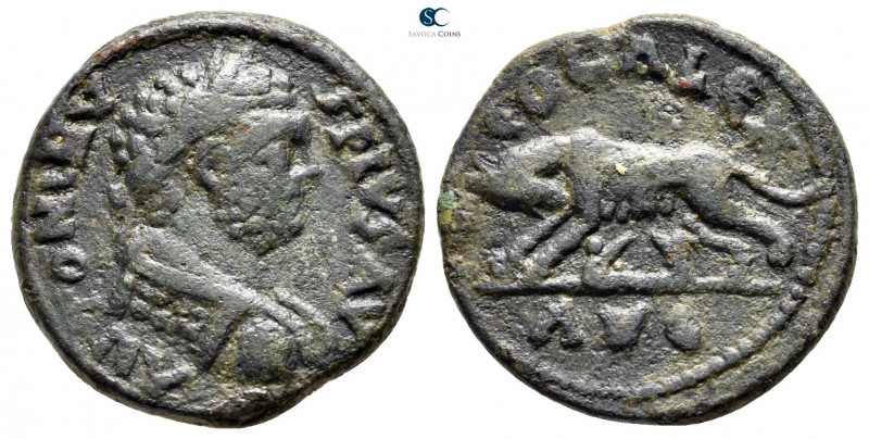 Troas. Alexandreia. Caracalla AD 198-217. 
Bronze Æ

23mm., 8,19g.



ver...