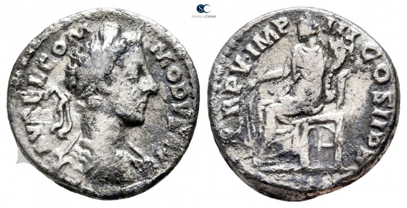 Commodus AD 180-192. Rome
Denarius AR

18mm., 2,76g.



nearly very fine