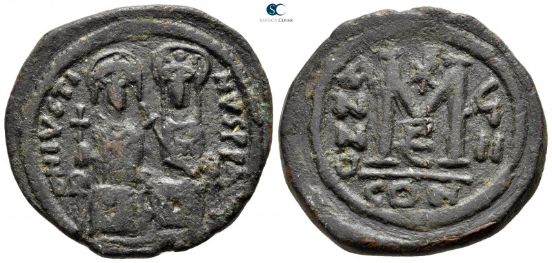 Justin II and Sophia AD 565-578. Constantinople
Follis Æ

31mm., 16,01g.

...