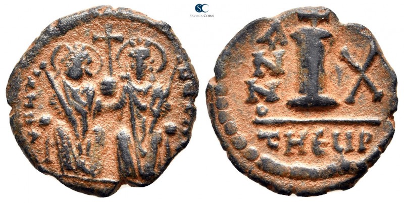 Justin II and Sophia AD 565-578. Theoupolis (Antioch)
Decanummium Æ

17mm., 2...