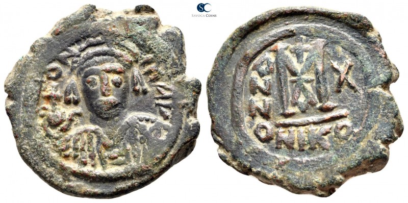 Maurice Tiberius AD 582-602. Nikomedia
Follis Æ

30mm., 12,03g.



very f...