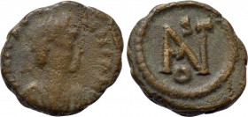 JUSTINIAN I (527-565). Nummus. Ravenna.