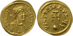 CONSTANS II (641-668). GOLD Semissis. Constantinople.