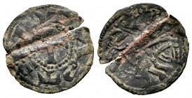 Reino de Castilla y León. Alfonso VIII (1158-1214). Dinero. (Bautista-283 variante). Ve. 0,84 g. Leyenda anverso de izquierda a derecha y con letras i...