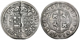 Felipe V (1700-1746). 8 reales. 1718. Sevilla. M. (Cal 2008-936). (Cal 2019-1617). Ag. 22,24 g. Armas de Borgoña con tres flores de lis. Cuño roto. MB...