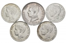 Lotes de 5 monedas de Alfonso XIII, 2 pesetas 1905, 1 peseta 1900 (4). Algunas estrellas visibles. A EXAMINAR. MBC-/MBC+. Est...60,00. English: Lotes ...
