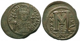 Justinianus I (527-565 AD). AE Follis 

Condition: Very Fine

Weight:19.33 gr
Diameter: 41 mm