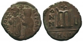 Phocas (602-610). Phocas & Leontia. Ae Follis,

Condition: Very Fine

Weight:9.73 gr
Diameter: 26 mm