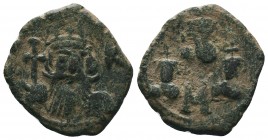 Constans II. 641-668. AE follis
Bust of Constans facing with long beard and plumed helmet, holding globus cruciger; K to right / Large M surmounted by...