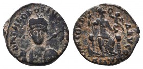Honorius. A.D. 393-423. AE
Condition: Very Fine

Weight: 2.84 gr
Diameter: 17 mm