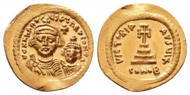 Heraclius (610-641 AD), with Heraclius Constantinus. AV Solidus 
Condition: Very Fine

Weight: 4.41 gr
Diameter: 22 mm