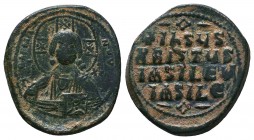 Anonymous Folles. Time of Basil II & Constantine VIII, circa 976-1025. Æ Follis 
Condition: Very Fine

Weight: 14.15 gr
Diameter: 34 mm