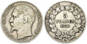 France, AR 5 Francs 1852 A, Paris 

France. Louis Napoléon Bonaparte. AR 5 Francs. 1852 A (24.61 g), Paris.
Gad. 726.

Presque TTB.