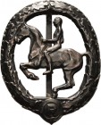 Orden des Dritten Reiches
Deutsches Reiterabzeichen 2. Klasse in Silber Verliehen Rv. Punze: 800. 51,6 x 41 mm, 19,87 g Vorzüglich+