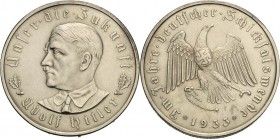 Drittes Reich
 Silbermedaille 1933 (O. Glöckler) Machtergreifung durch Adolf Hitler. Brustbild nach links / Adler mit Hakenkreuz auf der Brust, die K...
