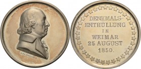 König, Helmut 1934-2017 Silbermedaille 1976. Erinnerung an die Denkmalsenthüllung 1850 für Johann Gottfried von Herder in Weimar. Brustbild des Philos...