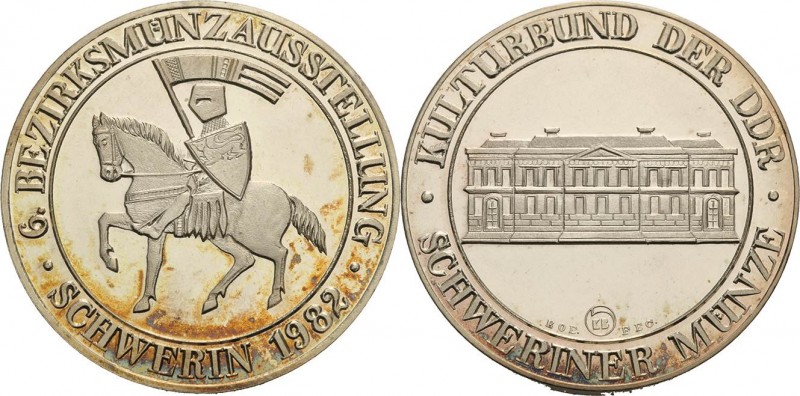 König, Helmut 1934-2017 Silbermedaille 1982. 6. Bezirksmünzausstellung Schwerin....