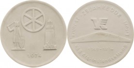 Porzellanmedaillen - Porzellanmedaillen anderer Manufakturen
Erfurt Weiße Porzellanmedaille 1974. 25 Jahre DDR und 25 Jahre VEB Kfz.- Instandsetzung ...