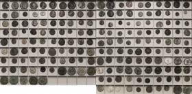 Römische Münzen
Lot-196 Stück Streifzug durch die Münz- und Geldgeschichte der spätrömischen Zeit. Viele verschiedene Herrscher der Soldatenkaiserzei...