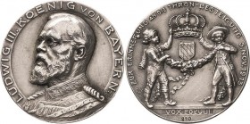 Bayern
Ludwig III. 1913-1918 Silbermedaille 1913 (B.H. Mayer) Zur Erinnerung an die Thronbesteigung. Brustbild nach links / Zwei Knaben halten Krone ...