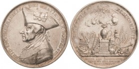 Brandenburg-Preußen
Friedrich II., der Große 1740-1786 Silbermedaille 1786 (J.G. Holtzhey) Auf seinen Tod. Uniformiertes Brustbild mit Ordensstern un...